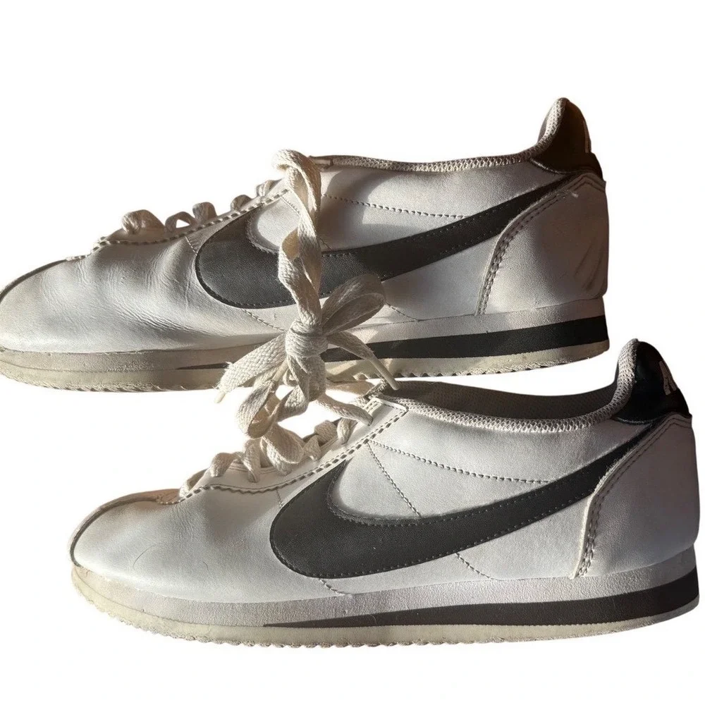 Nike‎ Cortez Basic Leather Sneakers White Ladies 9.5